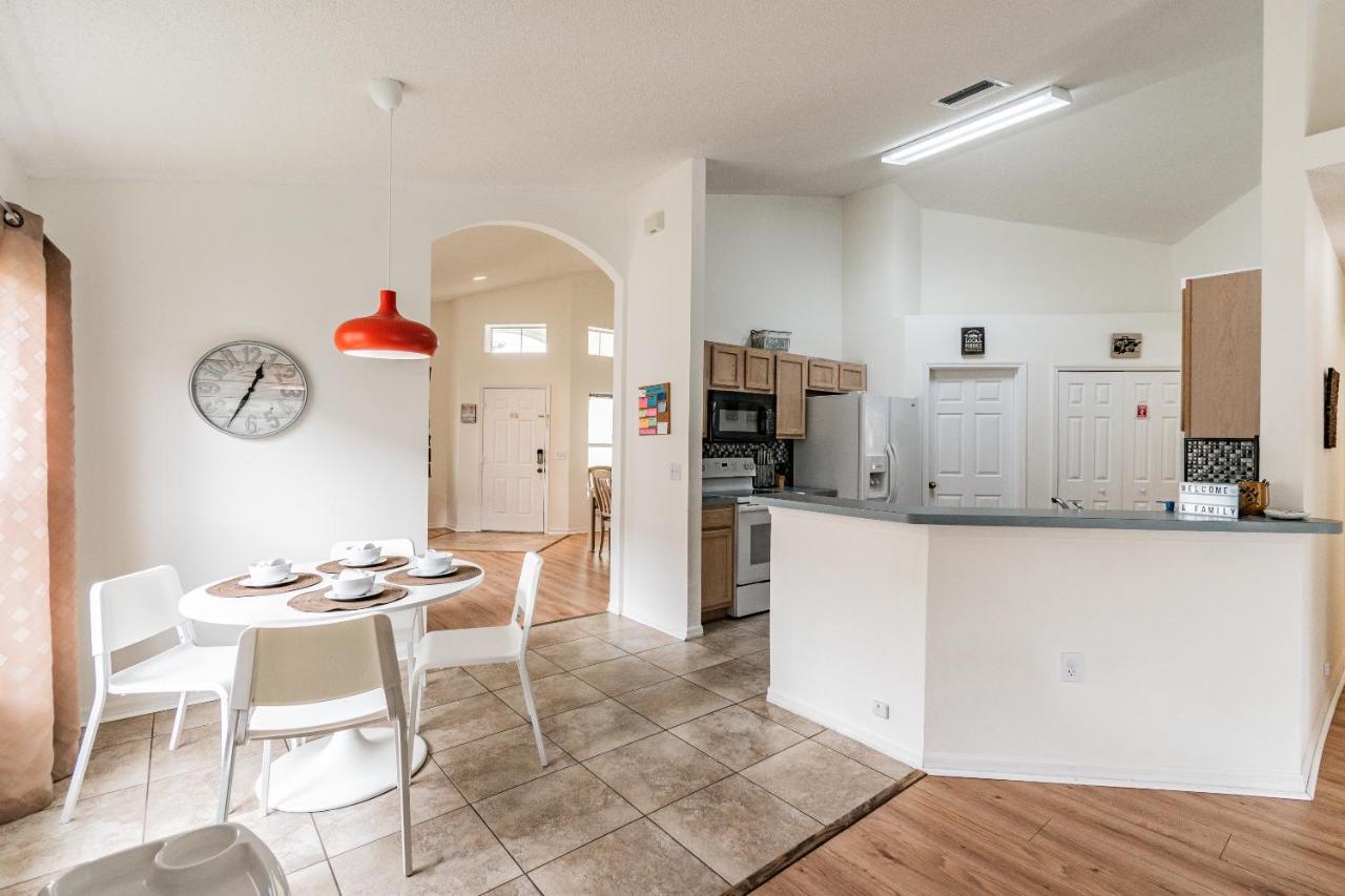 Spacious Villa With Private Pool - No Carpet - Disney Area Kissimmee Esterno foto
