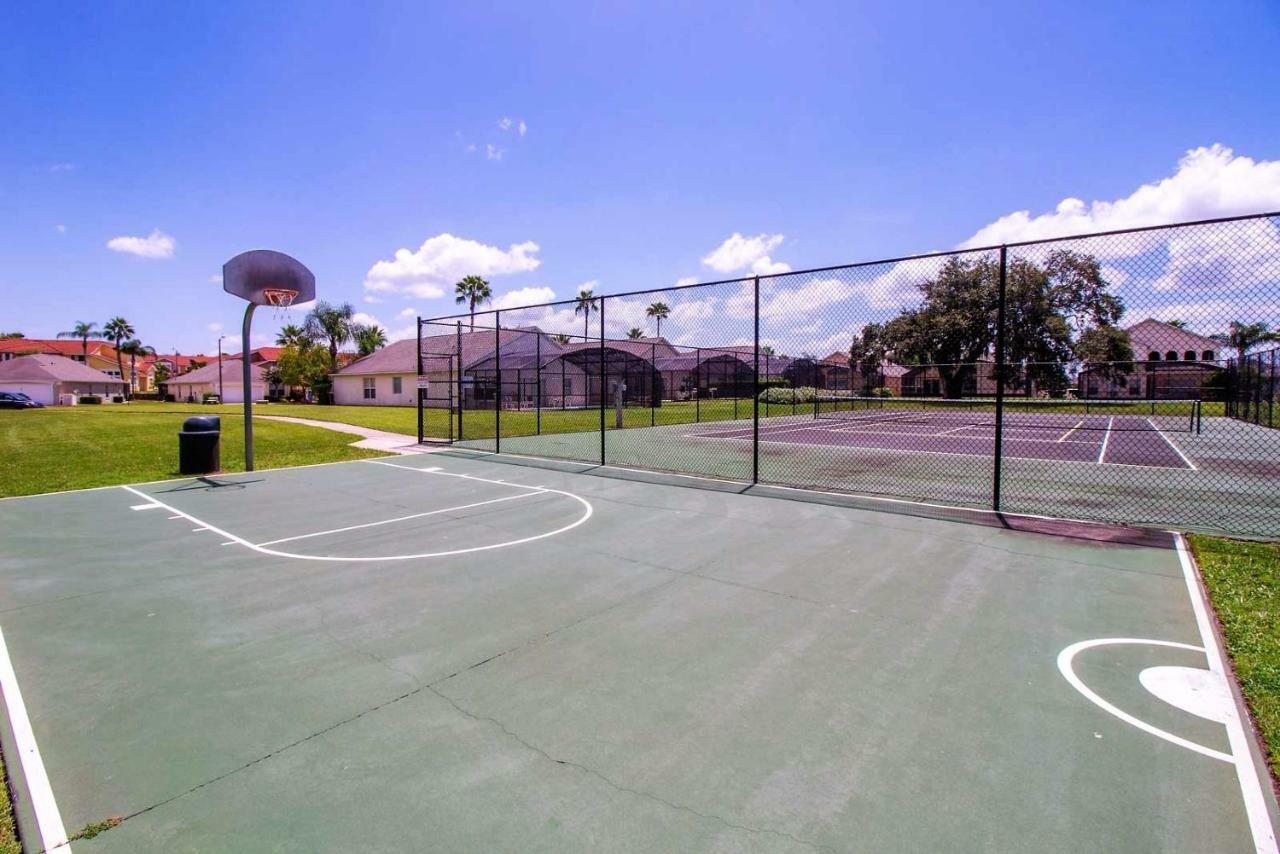 Spacious Villa With Private Pool - No Carpet - Disney Area Kissimmee Esterno foto